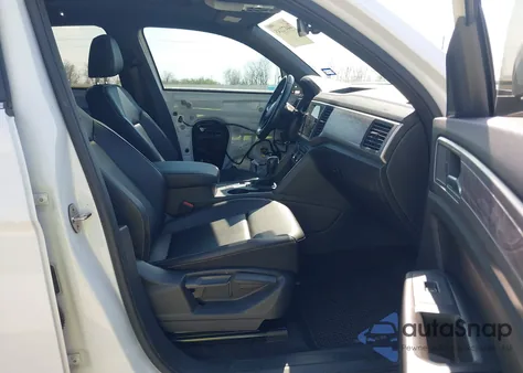 2020 Volkswagen Atlas Cross Sport 2.0T Se W/Technology/2.0T Se W/Technology R-Line from USA, damaged, VIN 1V25C2CA4LC201253